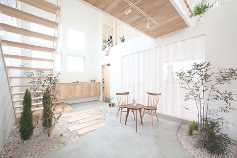 Očarujúca japonská rezidencia, ktorá maže hranice mezi interiérom a exteriérom: Dom Kofunaki
