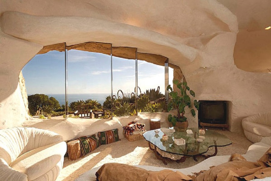 Dom Flinstonovcov inšpiroval modernú rezidenciu v Malibu v USA